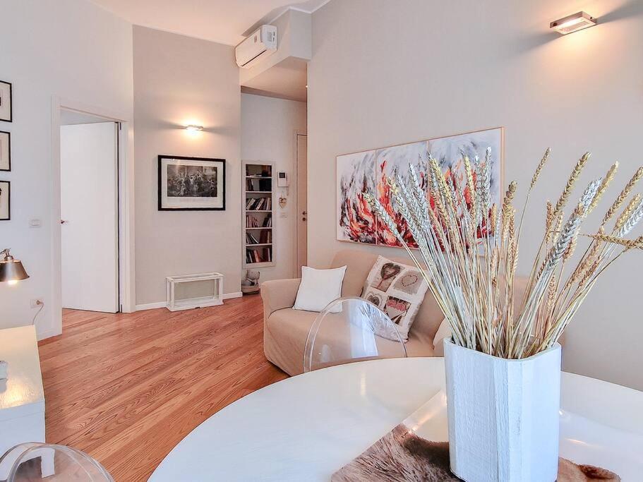 Charme On The River - City Center Apartamento Verona Exterior foto